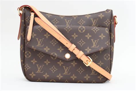 mabillon lv bag|LOUIS VUITTON Monogram Mabillon 1528130 .